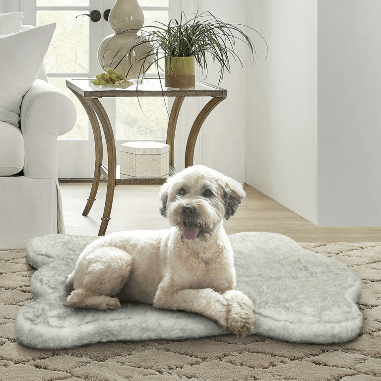 Fur Tipped Pet Bed small cropped